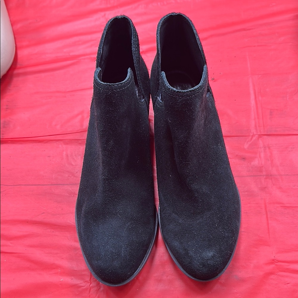 Sorel Black Suede Ankle Booties